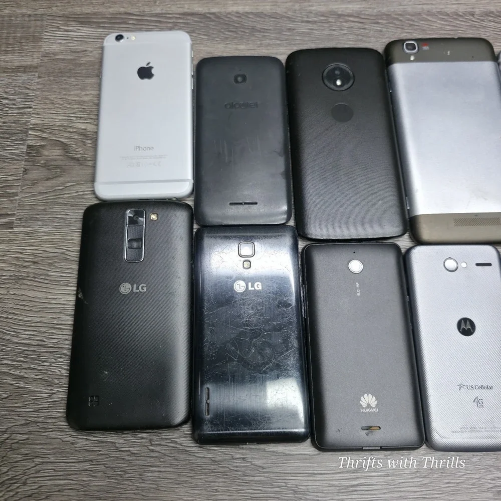 Lot of 11 Phones - iPhone LG Samsung Motorola Mixed Models for Parts/Repair